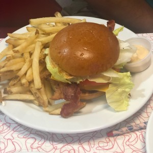 Chicken bacon burger 