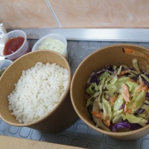 arroz, ensalada