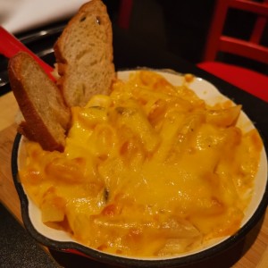 Mac and cheese de camaron