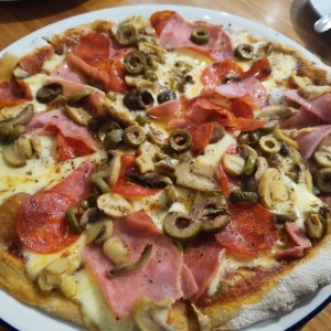 Pizza regular combinación 
