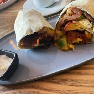 BRUNCH - BREAKFAST BURRITO