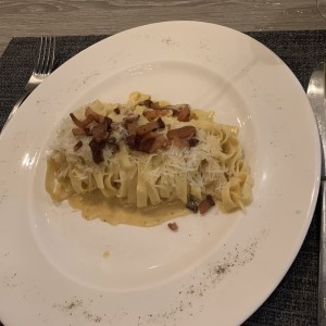 Pastas - Fettuccine Carbonara