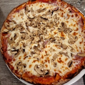 Pizza Prosciutto Cotto e Funghi