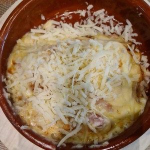 Lasagna Pollo y Tocino