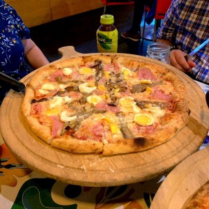 Pizzas Gourmet - Parmigiana, es una pizza diferente pero muy buena