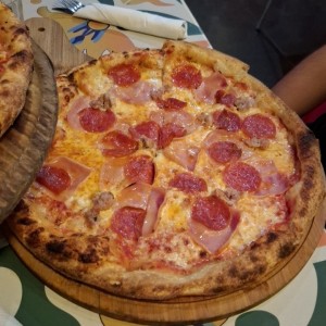 Pizza Carnívora 