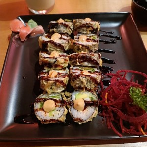 SUSHI - TEMPURA ROLL