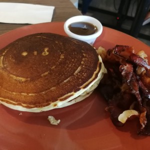 pancakes & bacon