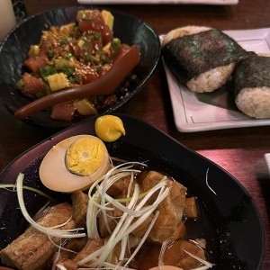 Oniguiri, sashimi