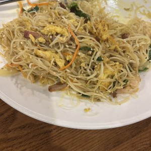 xangzhou style stik rice noodles