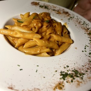 Penne con Salmón y Zucchini