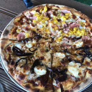 Pizzas - Hawaiana en Tentación y Summer 