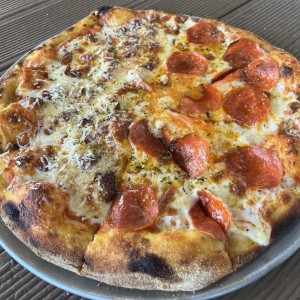 Pizzas - Chistorra 4 Quesos 