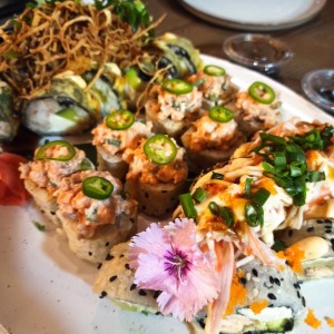 Sushi - Chi Roll + spicy salmon + rock chi tempura