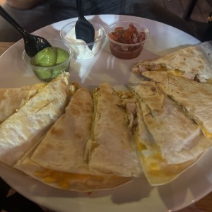 Para Compartir - QUESADILLA DE POLLO