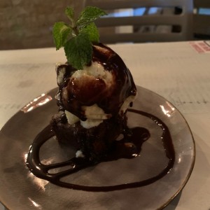 Dessert - Brownie con helado