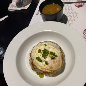 arroz frito loreano y sopa miso