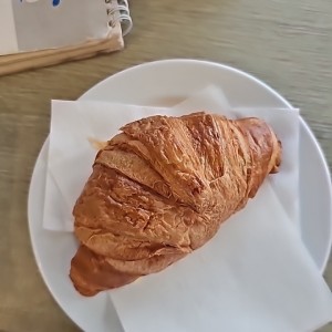 croissant plain