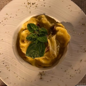 Pastas - Raviolis con Trufa