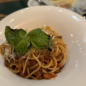 Espaguetis bolognesa