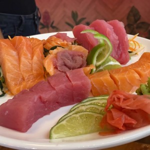 sashimi mixto de corte grueso