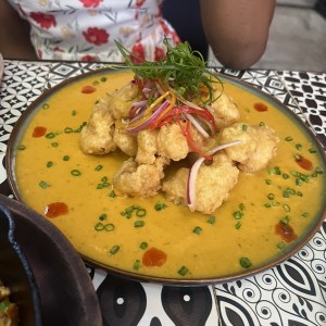 Pescado frito al curry