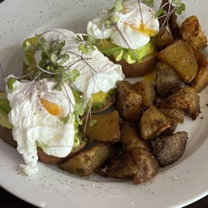 Desayunos Salados - Tostada de Aguacate