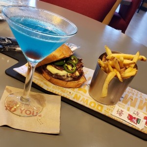 Texan Burger  y daiquiri 