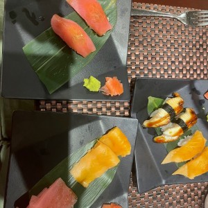 sashimi y nigiri