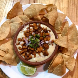 Queso y chorizo