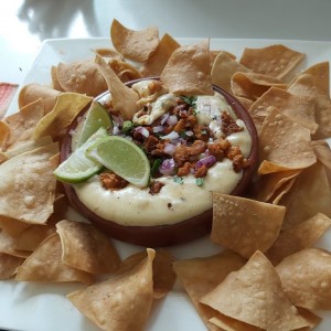 queso fundido con chorizo !!!!