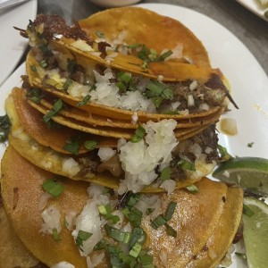 Orden de tacos al pastor