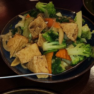 Tofu con Vegetales