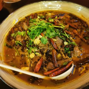 Carne Sichuan estilo caldo ?????