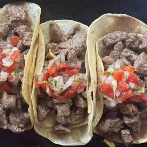 Tacos arrachera 