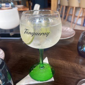 Gin tonic Tanqueray