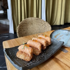 Para Compartir - Salmon Crispy Rice