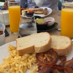 Desayuno americano 