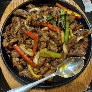 Carne Salteada Estilo Sichuan Picante