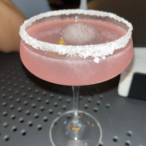 Coctel lychee martini