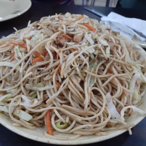 Chow Mein con "puerco"