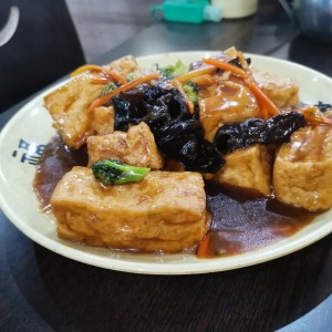 Tofu estofado
