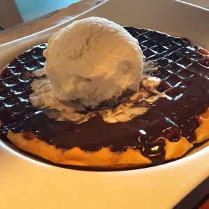 Ice cream with pancake
