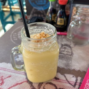 Limonada piña y coco