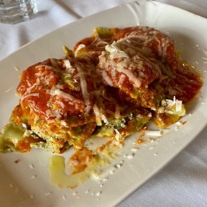 Ravioli Ricotta Spinacci al Pomodoro