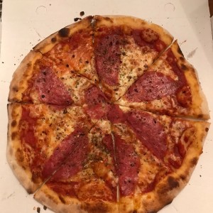 Pizza de Salame