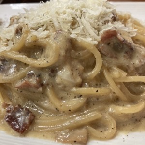 Primi Piatti - Spaghetti alla Carbonara
