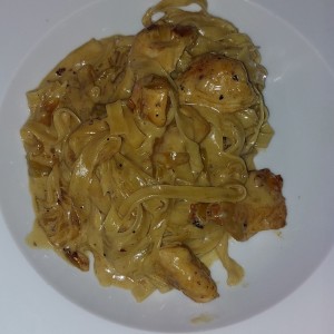 Pastas Frescas - Fettuccines con Pollo