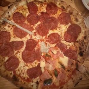 Peperoni pizza
