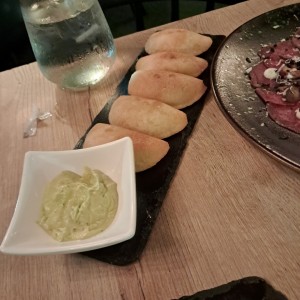 Empanadas de ropa vieja